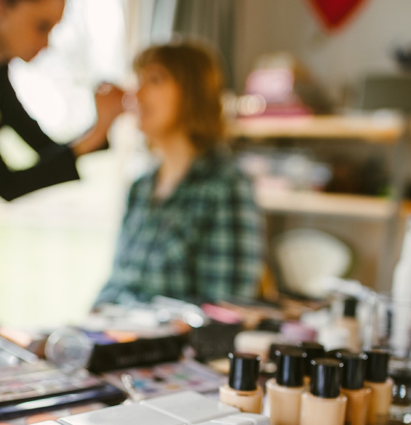 Make up lesson at Claire Nicole